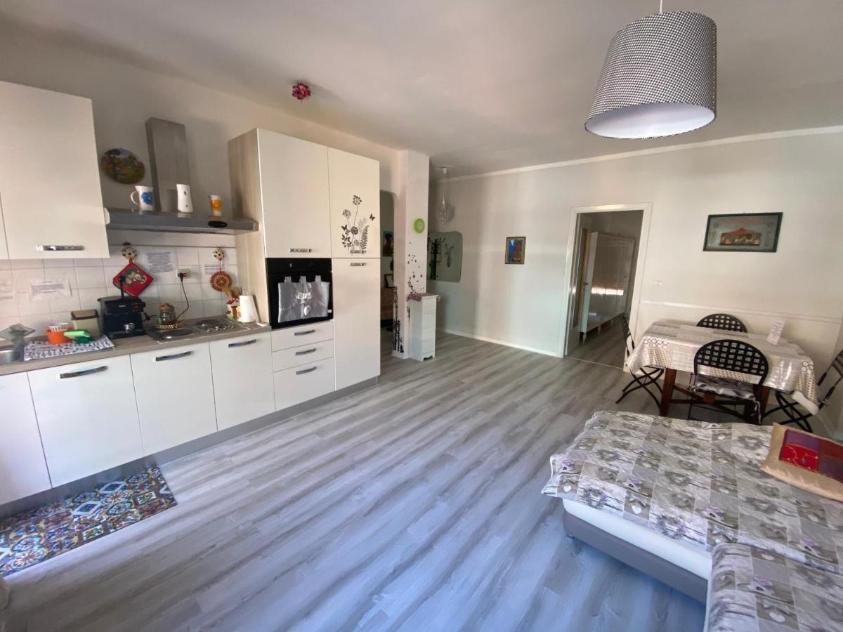 Appartamento Lella Zona Terme Centro E Vicino Habilita-Villa Igea Акуи Терме Екстериор снимка